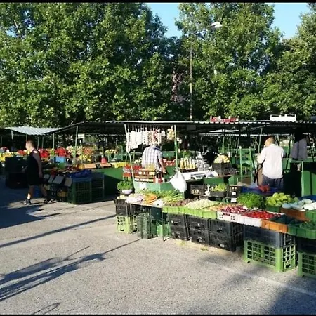 365 Centro & Jacuzzi, Wallbox, Free Parking Appartement *