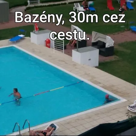 Centro & Jacuzzi * Πιεστάνυ