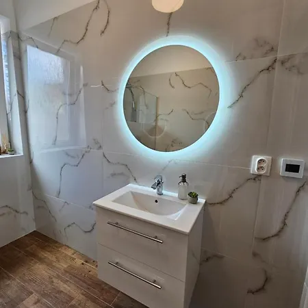 365 Centro & Jacuzzi, Wallbox, Free Parking