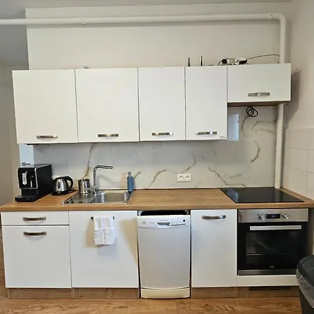 Appartement 365 Centro & Jacuzzi, Wallbox, Free Parking *